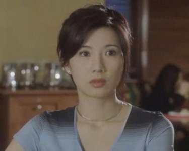 关秀媚可性感可魅惑,香港黑帮片大哥身边的女人