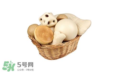 馒头冷了变硬是什么原因?馒头变硬了还能吃吗