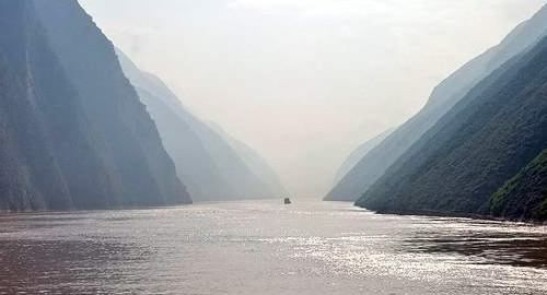 长江最终汇入的是什么海,我国第一大江长江全长6300千米最后注入了哪个海图3