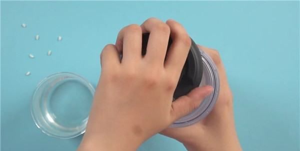 新玻璃杯子第一次用怎么清洗,钢化玻璃杯第一次使用如何清洗图3