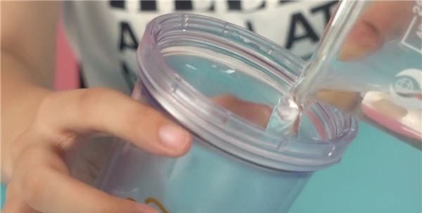 新玻璃杯子第一次用怎么清洗,钢化玻璃杯第一次使用如何清洗图2