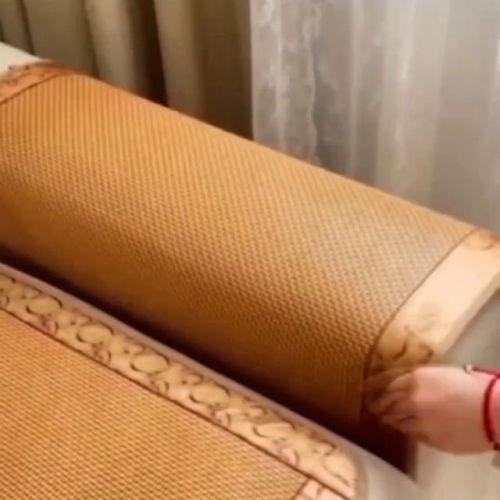 夏天沙发垫哪种最凉快(夏天沙发垫子)-第1张图片-