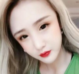 ​快手网红女神：黑暗萝莉大美