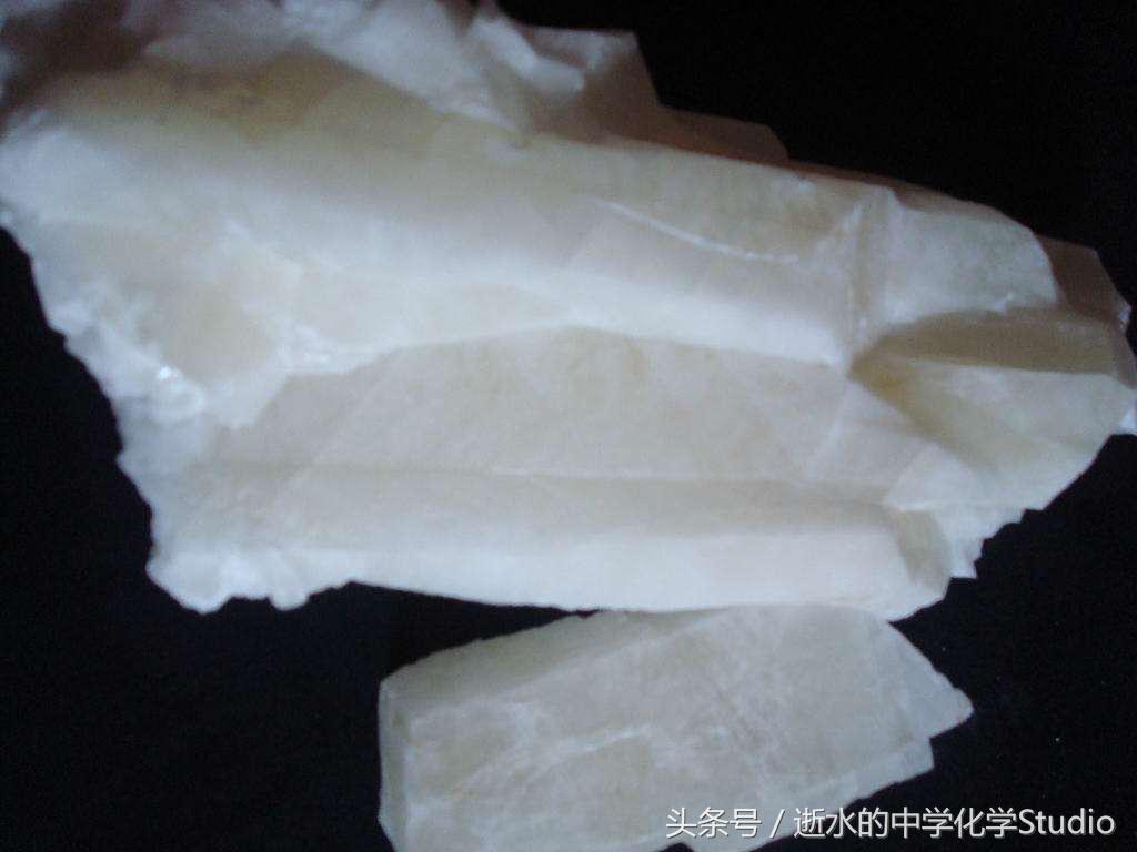 孔雀石的主要成分_高中里的各种石头方程式 孔雀石的主要成分_高中里的各种石头方程式