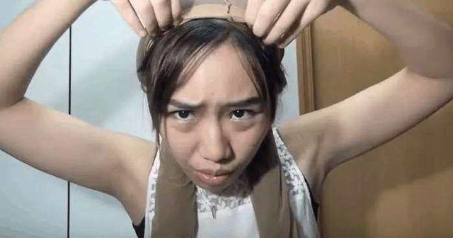 美女将丝袜套头上10分钟,拿下来之后,再也不去理发店了