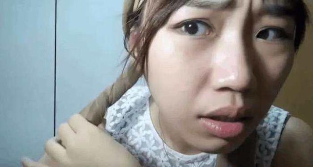 美女将丝袜套头上10分钟,拿下来之后,再也不去理发店了