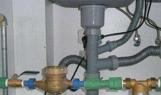 下水管结冰堵了怎么办,厕所下水道被纸堵了怎么办图4