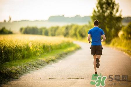 冬天跑步不出汗会影响健康吗？冬天跑步不出汗怎么办？