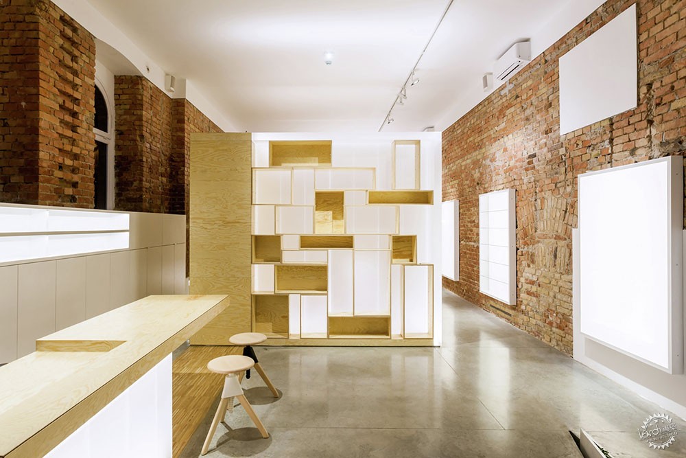 有机玻璃是什么材料（有机玻璃建筑界的新宠材料）