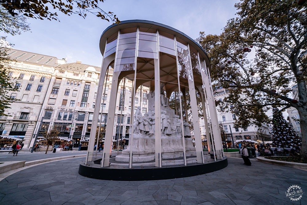 有机玻璃是什么材料（有机玻璃建筑界的新宠材料）