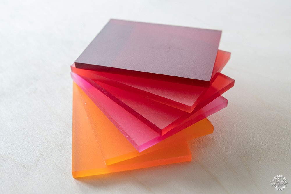 有机玻璃是什么材料（有机玻璃建筑界的新宠材料）