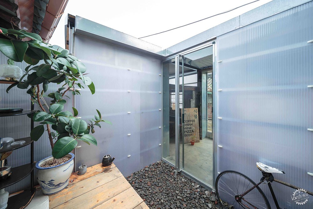 有机玻璃是什么材料（有机玻璃建筑界的新宠材料）