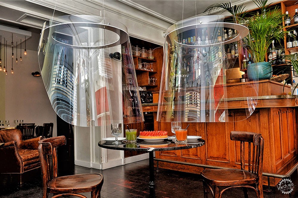 有机玻璃是什么材料（有机玻璃建筑界的新宠材料）