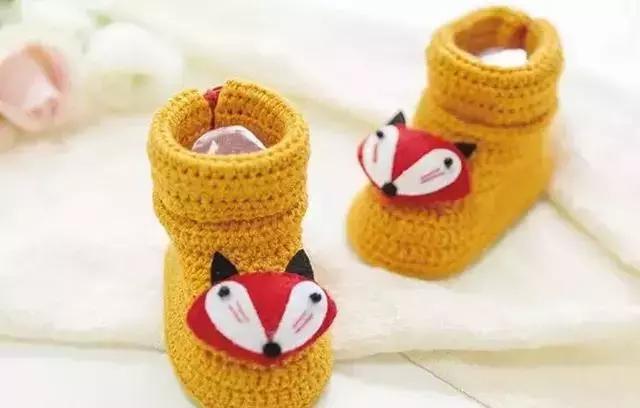 0-1岁婴儿鞋钩编织教程(谁家媳妇这么厉害)(1)