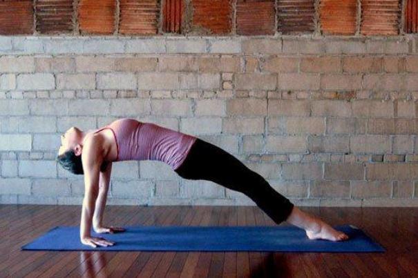 瑜伽可以空腹练吗 瑜伽前多久不能吃东西