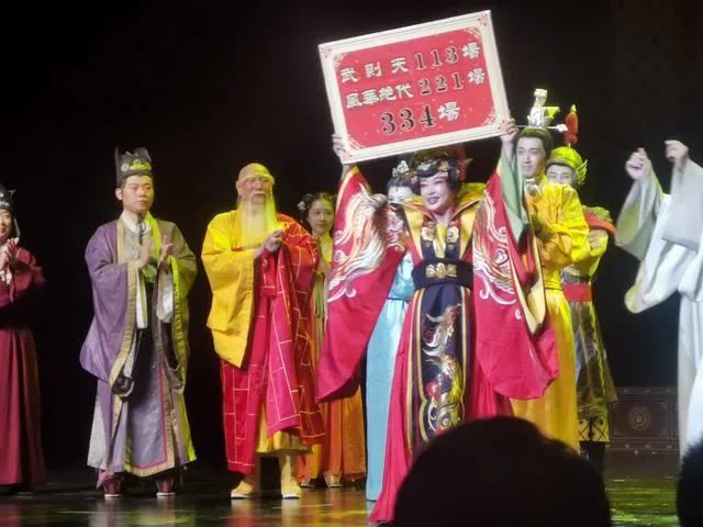 一代女皇武则天刘晓庆（霸王武则天刘晓庆）(14)