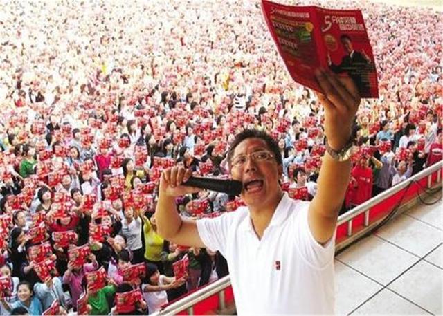 家暴李阳（暴打前妻辱骂女儿）(2)