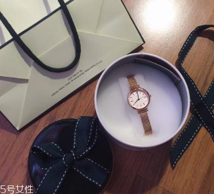 lloyd手表多少钱？lloyd手表官网价格