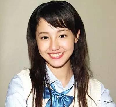 虎牙知名主播你喜欢哪一位呢(俏皮可爱日本网友评选)(15)