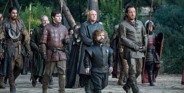 个人利益与集体利益的关系，一个男人会为了利益放弃自己的家人，还要继续和他在一起吗？图3