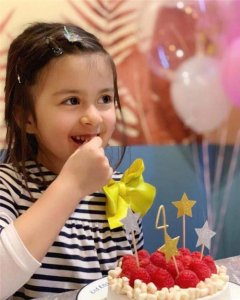 女孩早熟的特征是什么,女孩出现这3种行为