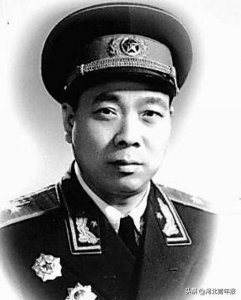 新中国最年轻开国将军,1979年曾亲提步枪参加边境自卫反击战!他的一生充满传