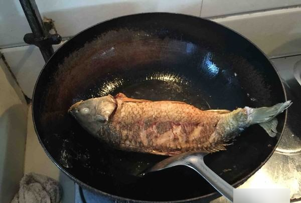 鲤鱼怎么吃有营养,鲤鱼和什么炖一起有营养图4