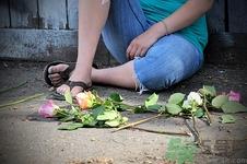 失恋后不想谈恋爱怎么办? 失恋后自卑怎么办