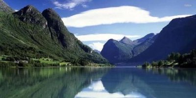 ​一个县令可以带着几个衙役把一个县治理的很好