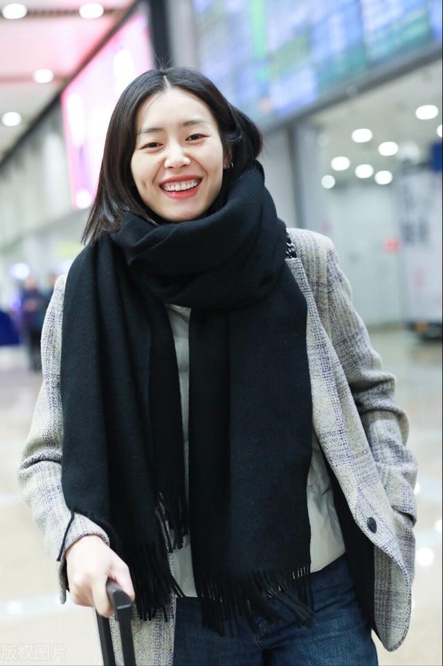 一条围巾的六种穿搭（整理了6种围巾的经典围法）(5)