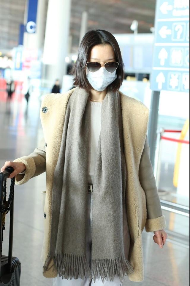 一条围巾的六种穿搭（整理了6种围巾的经典围法）(14)