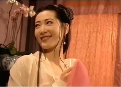 ​曾经的亚洲第一美胸，因为两部风月片轰动影坛。