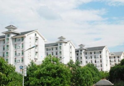 凯里学院地址多少(凯里学院地址在哪里啊)