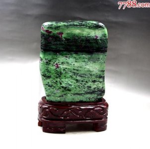 红绿宝是什么石头(红绿宝是什么石头多少钱)