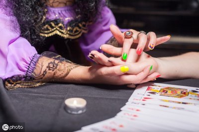 ​朋友圈看手相，满满的心理学套路