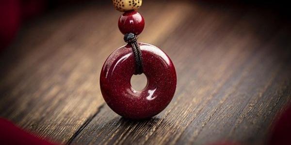 生活朱砂手串的功效与作用佩戴禁忌 朱砂有啥作用  1