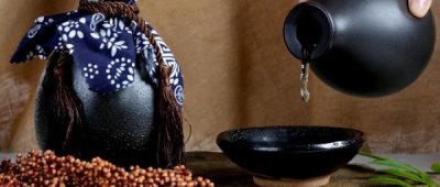 ​酿造啤酒与勾兑啤酒怎么区分？如何区分啤酒好坏的标准