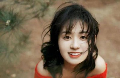 ​撞脸杨幂古力娜扎，赵韩樱子现在长这样