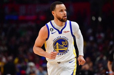 ​库爹：库里什么都见识过 他一直是传球第一的球员