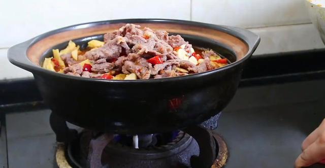 腐竹怎么做好吃最简单的方法(大厨教你腐竹最好吃的做法)(11)