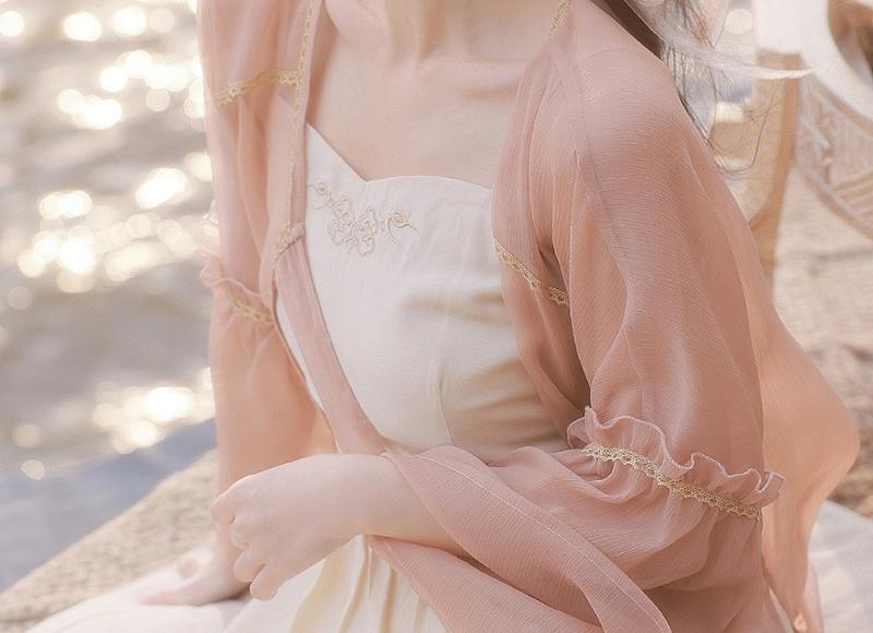 瑜伽动作图片，带你领略健康与美丽的完美结合