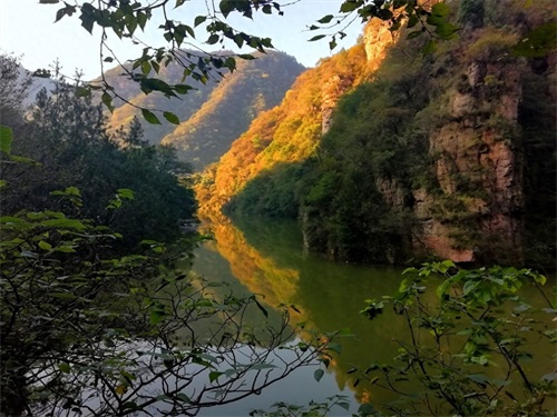 仰韶大峡谷：以险、奇、清、幽、神、灵、野、秀的山水而著称