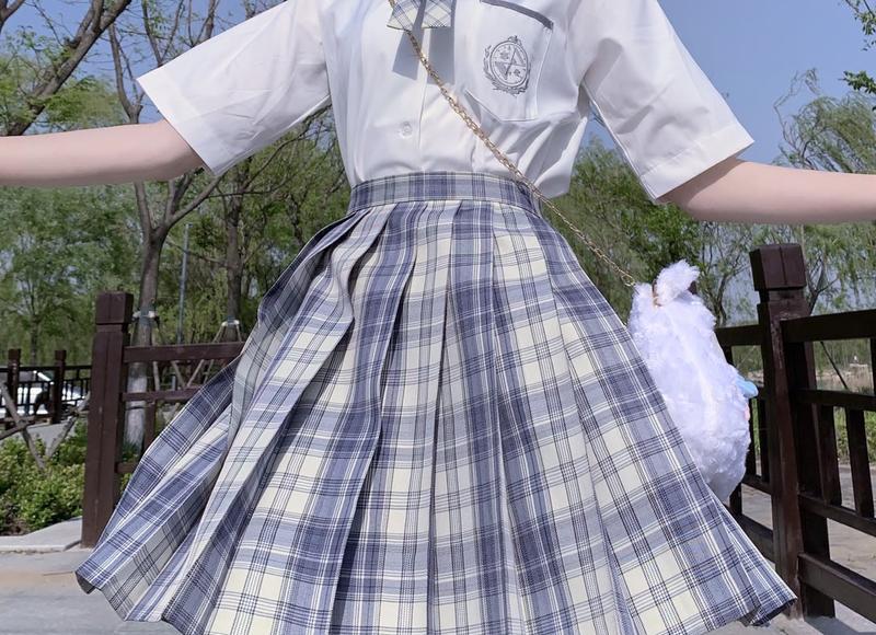 女网红饭局视频流出,惊呆网友:“30人围观,500一次!” 女网红饭局视频流出,惊呆网友:“30人围观,500一次!”