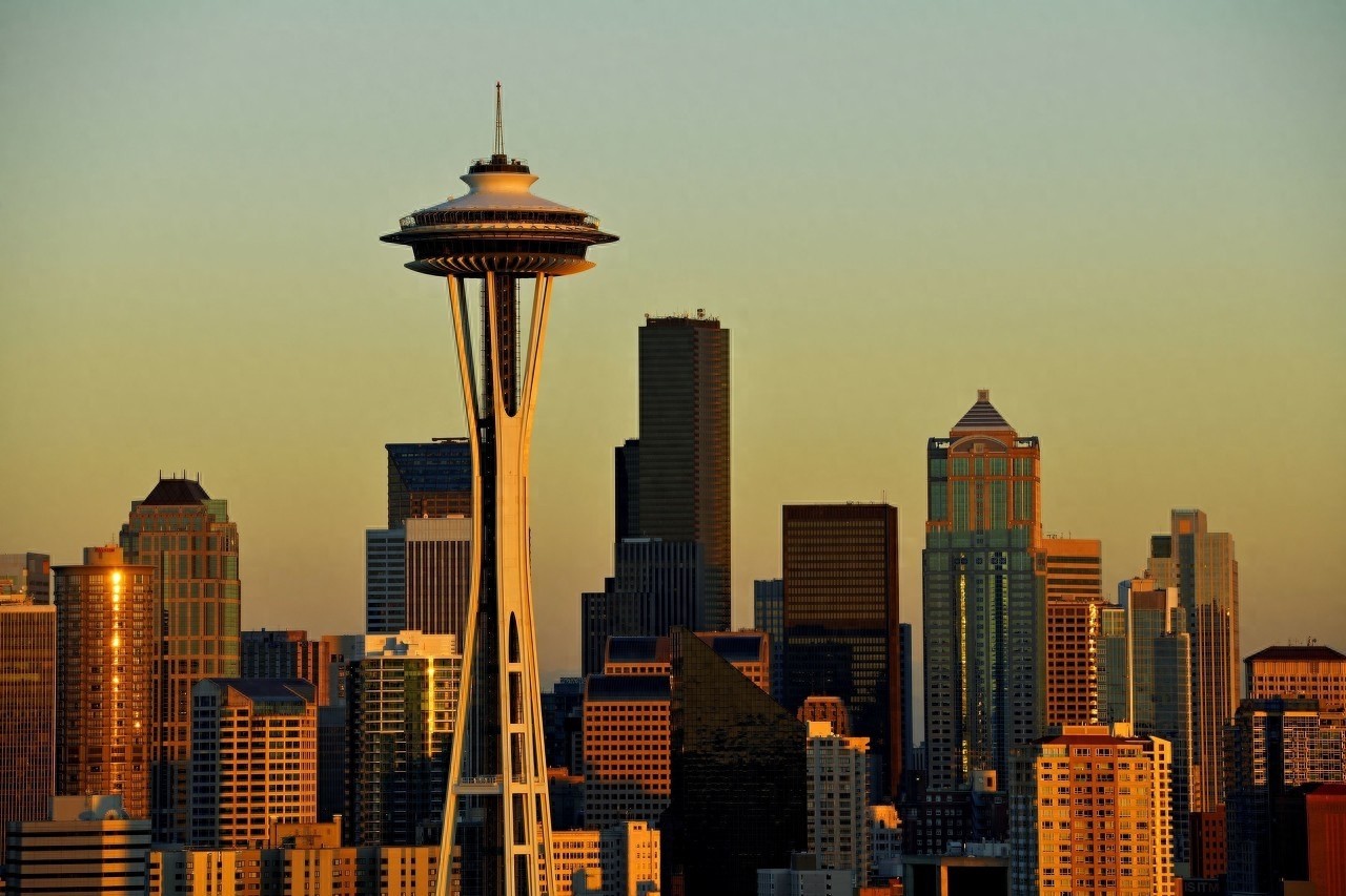 太空针塔是美国太平洋一座主要地标，位在西雅图市的市中心