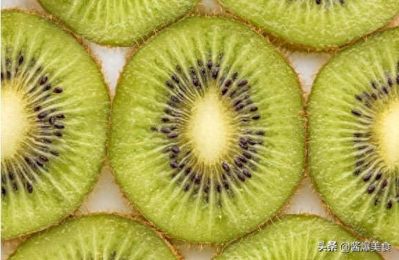 猕猴桃快速去皮小妙招，一般人都不知道