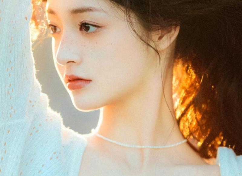 不知道和女生聊什么？嘴笨的人如何和妹子聊天