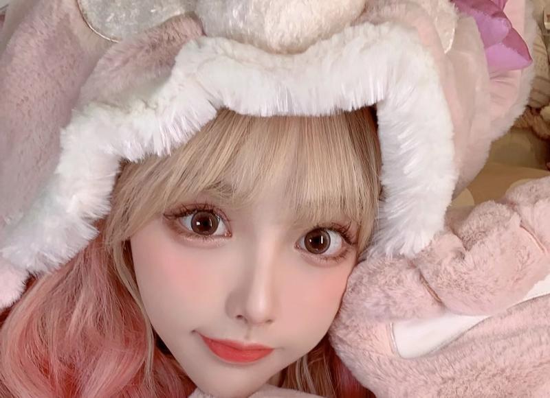  女儿喜欢上一个男孩，可男孩的家庭条件不好，我该同意吗