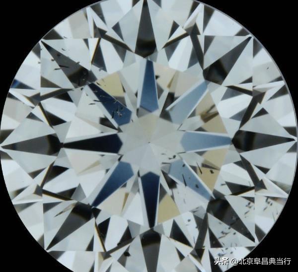 你知道选购钻石的步骤有哪些吗（什么样的钻石买之前需要三思）(3)