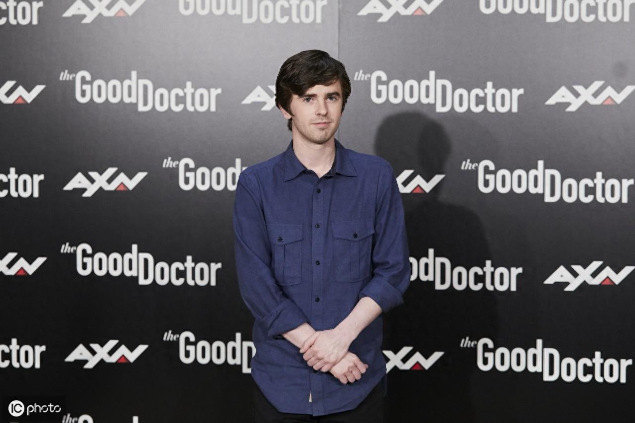 弗莱迪·海默马德里宣传《好医生》 童星小鲜肉颜值演技俱佳