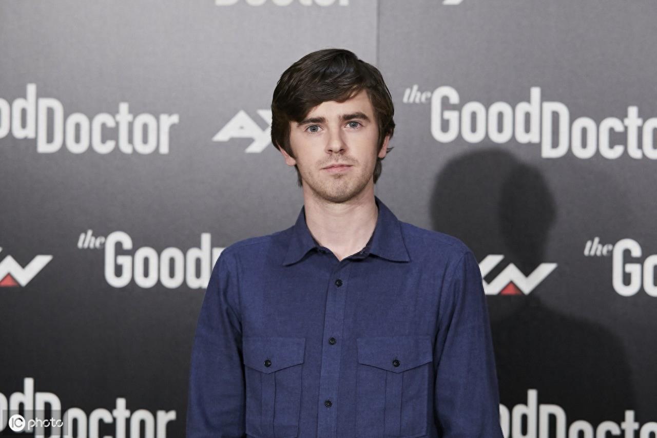 弗莱迪·海默马德里宣传《好医生》 童星小鲜肉颜值演技俱佳